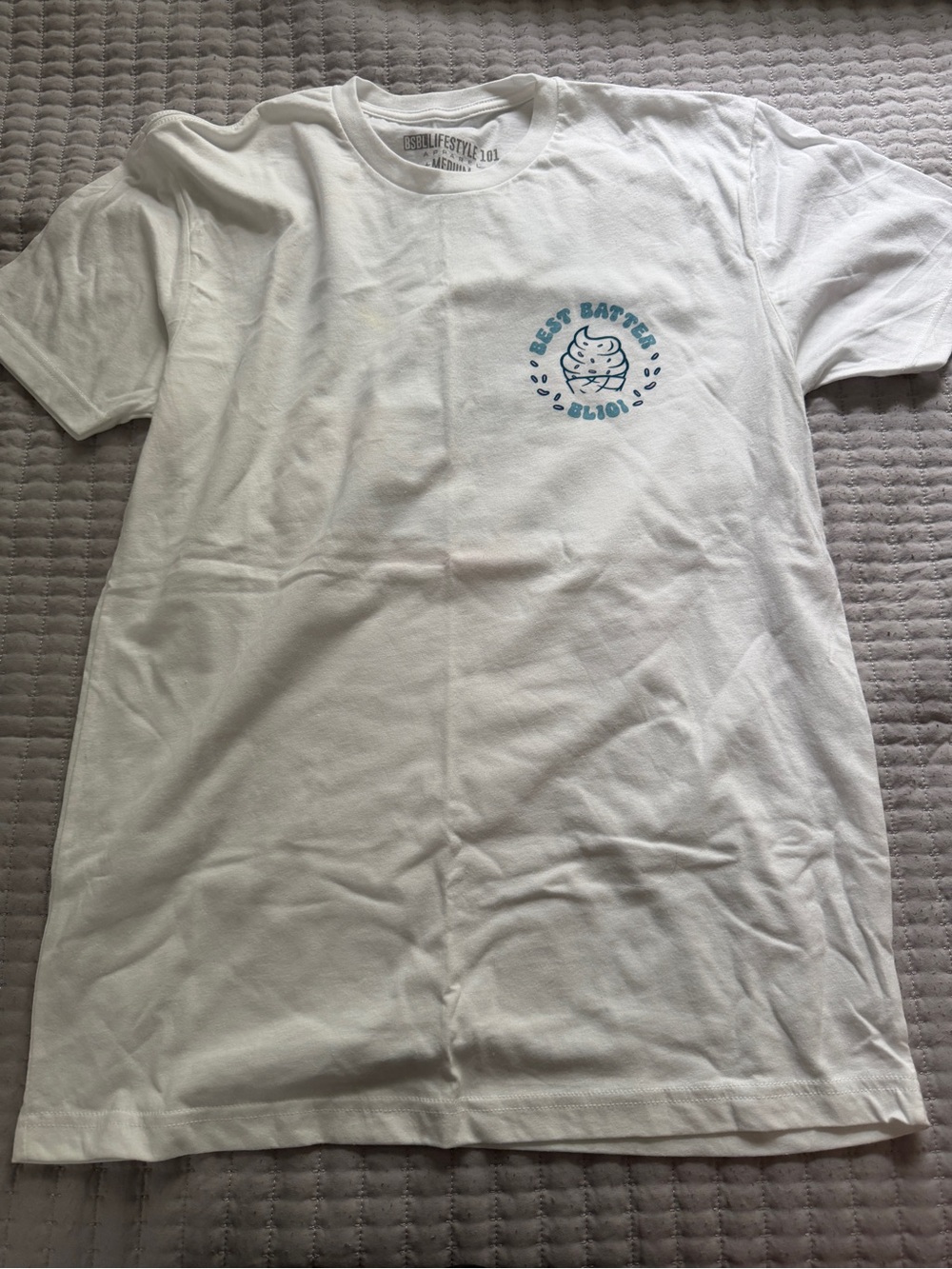 NWOT White Short-Sleeve Graphic Tee - Best Batters